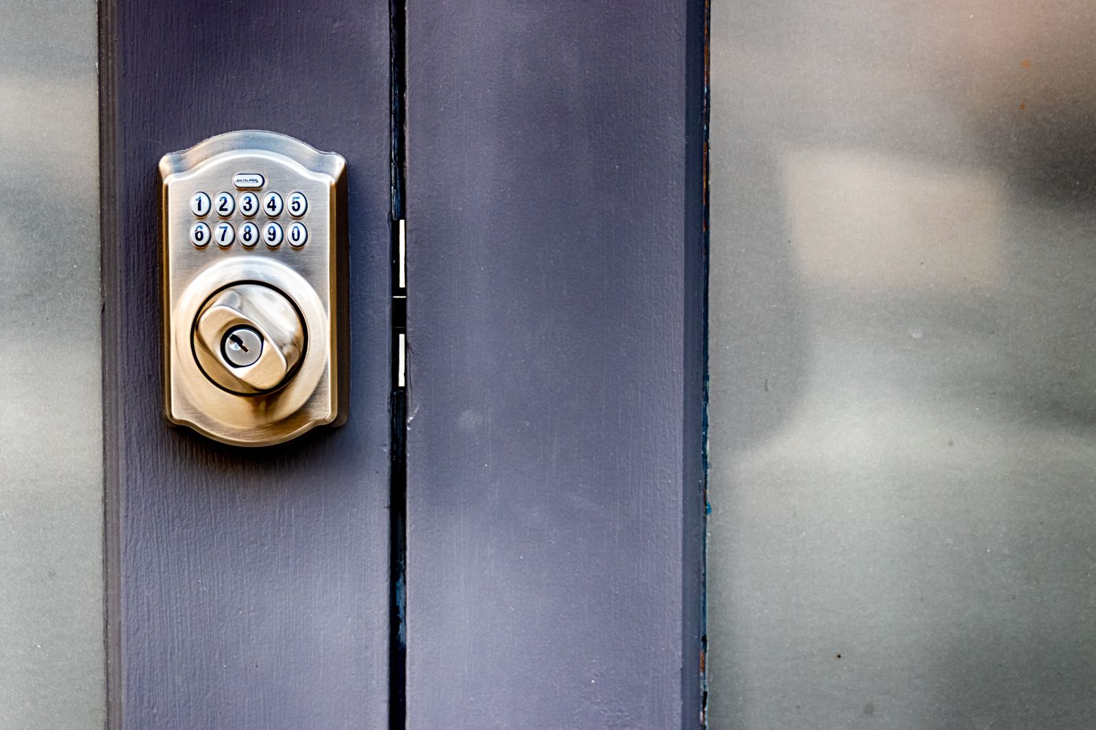 building access — locksmith services in Illinois